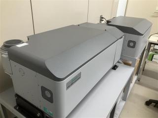 円偏光ルミネッセンス測定システム